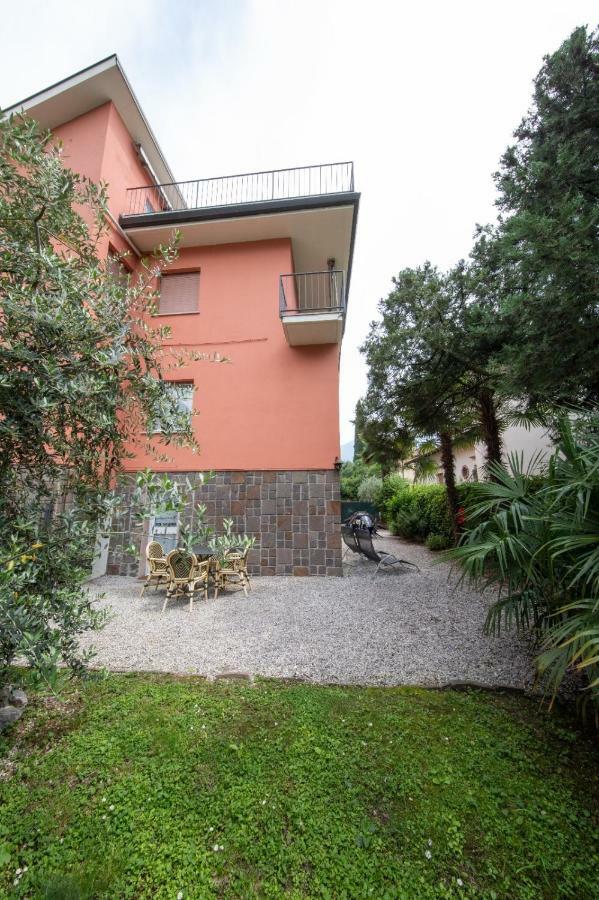 Appartamento Silvy Riva del Garda Exteriör bild