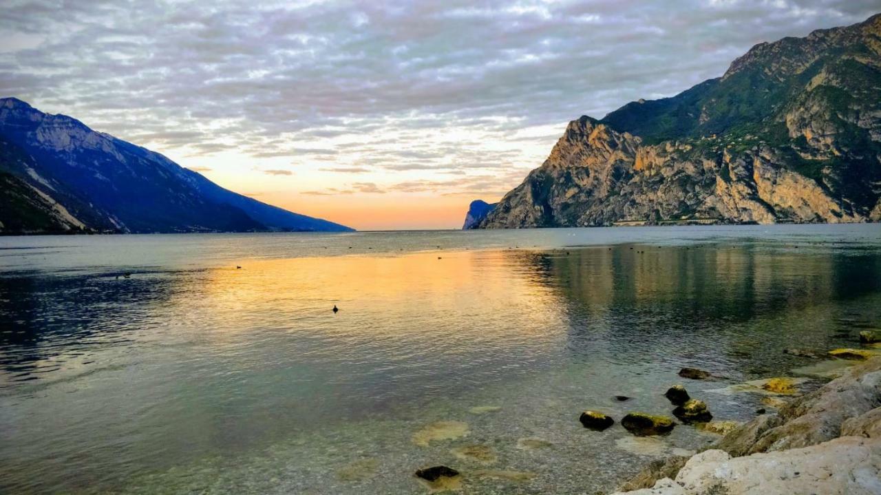 Appartamento Silvy Riva del Garda Exteriör bild